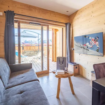 Familial Centre Station Avec Terrasse Sud Et Parking - Fr-1-645-40 * Huez